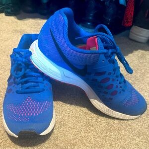 Women’s size 9 Nike Sneakers Cobalt Blue